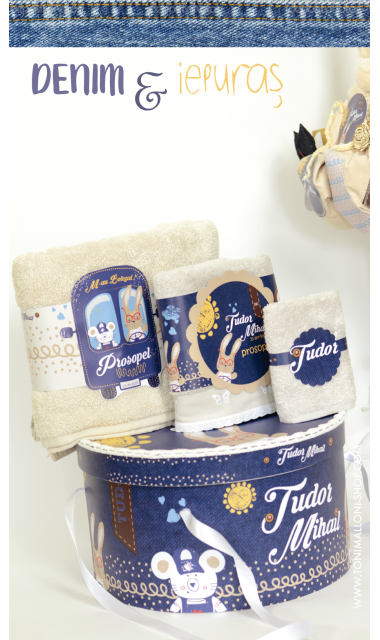 Trusou de botez cu iepuras brodat din denim si blue jeans, Iepurasul fashionist 4